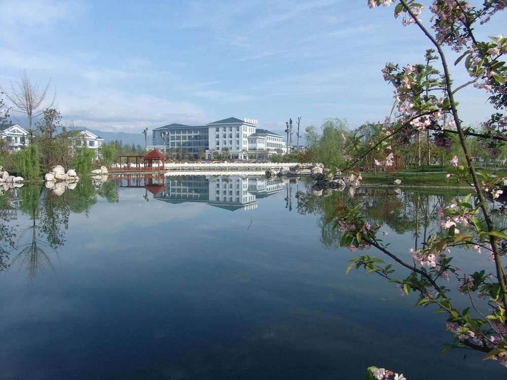 Jingyue Lake Hotel ตูเจียงเยี่ยน ภายนอก รูปภาพ